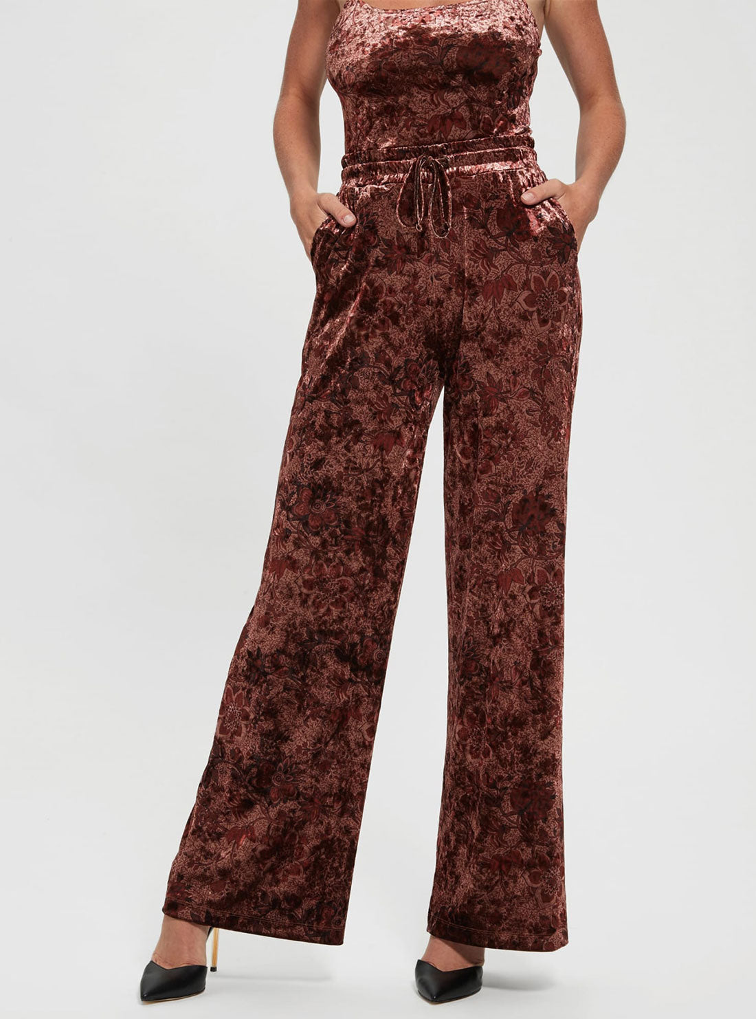 GUESS Women's Spice Floral Jade Pants W2BB41KATV0 Front View