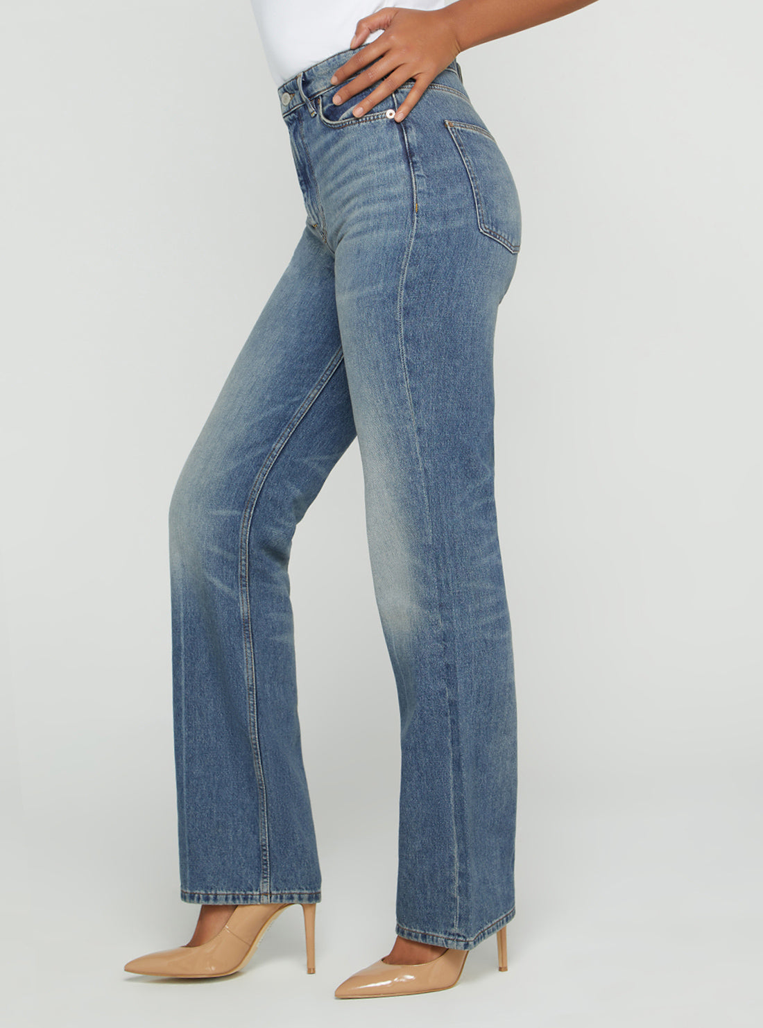 GUESS Women's High-Rise 80s Straight Leg Denim Jeans In Confidence Wash Side View