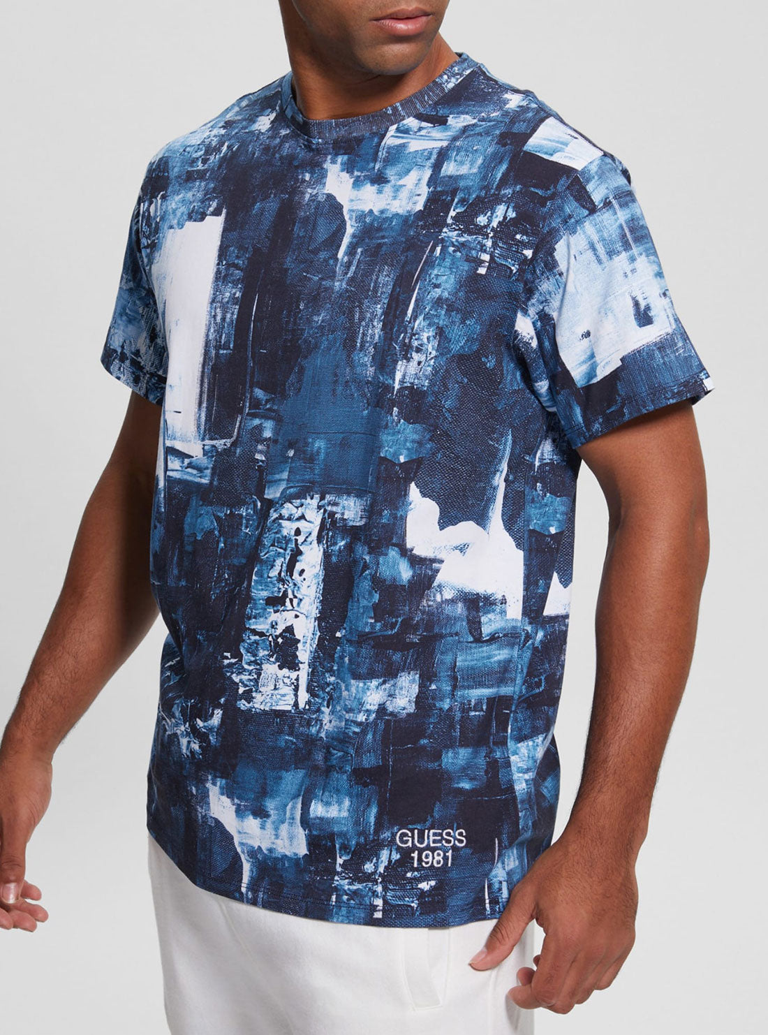 GUESS Men's Eco Blue Print Akim T-Shirt M3RI01I3Z14 Detail View