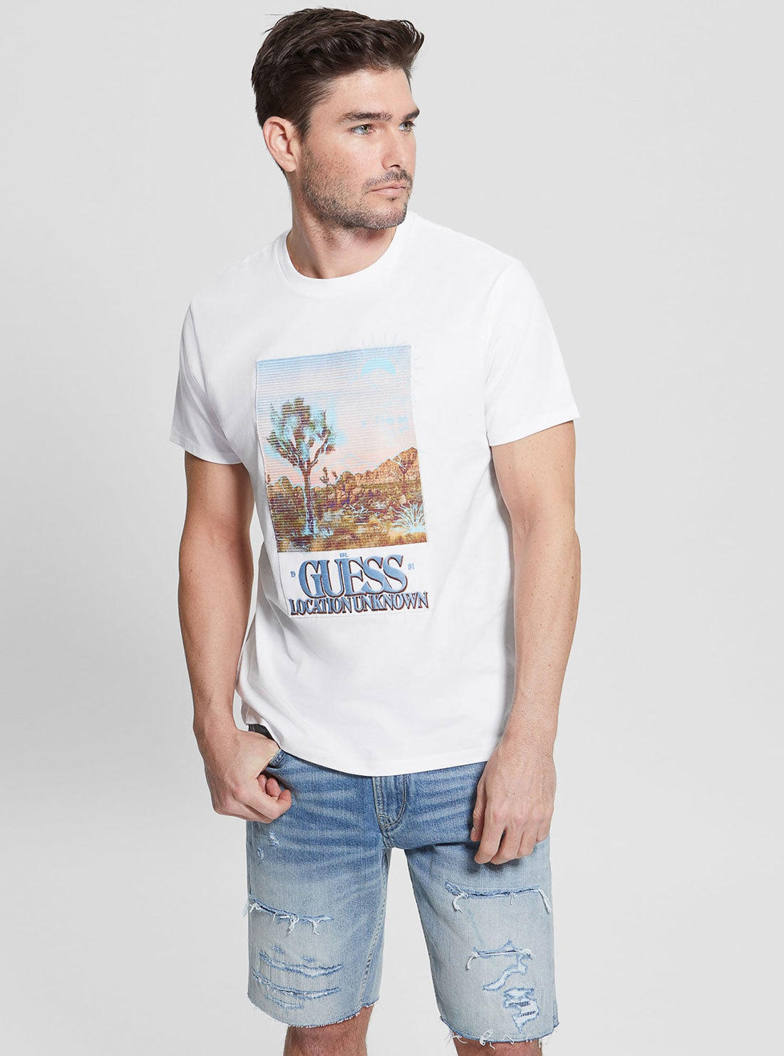 GUESS Men's White Desert Photo Logo T-Shirt M3GI74KA260 Front View