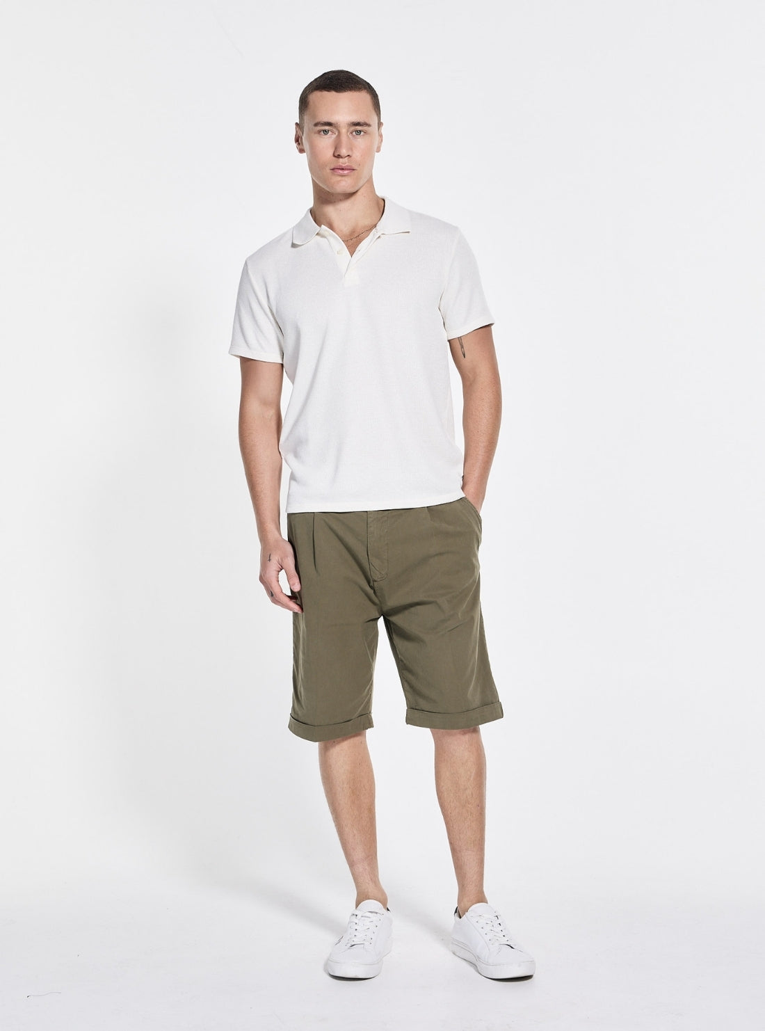 GUESS Mens White Madden Soft Knitted Polo Shirt M5GP27KCRF0 Full View