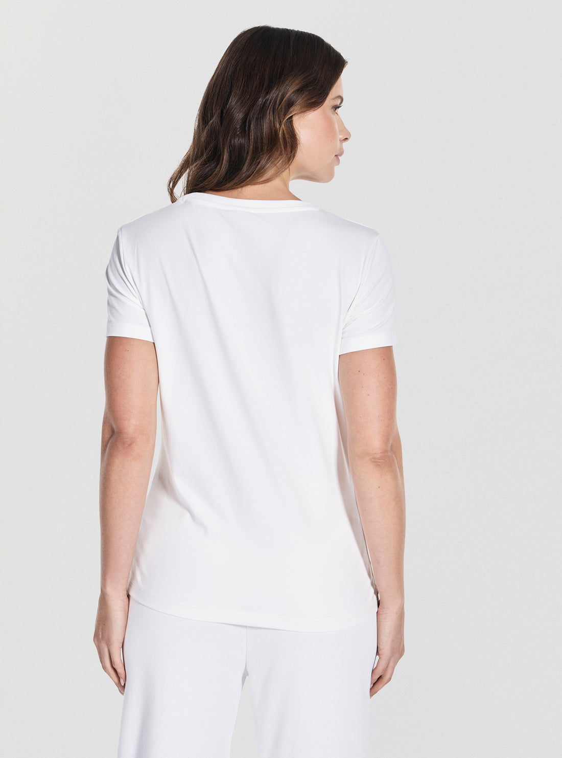 GUESS Womens White Briana Script Active T-Shirt V3BI11J1314 Back View