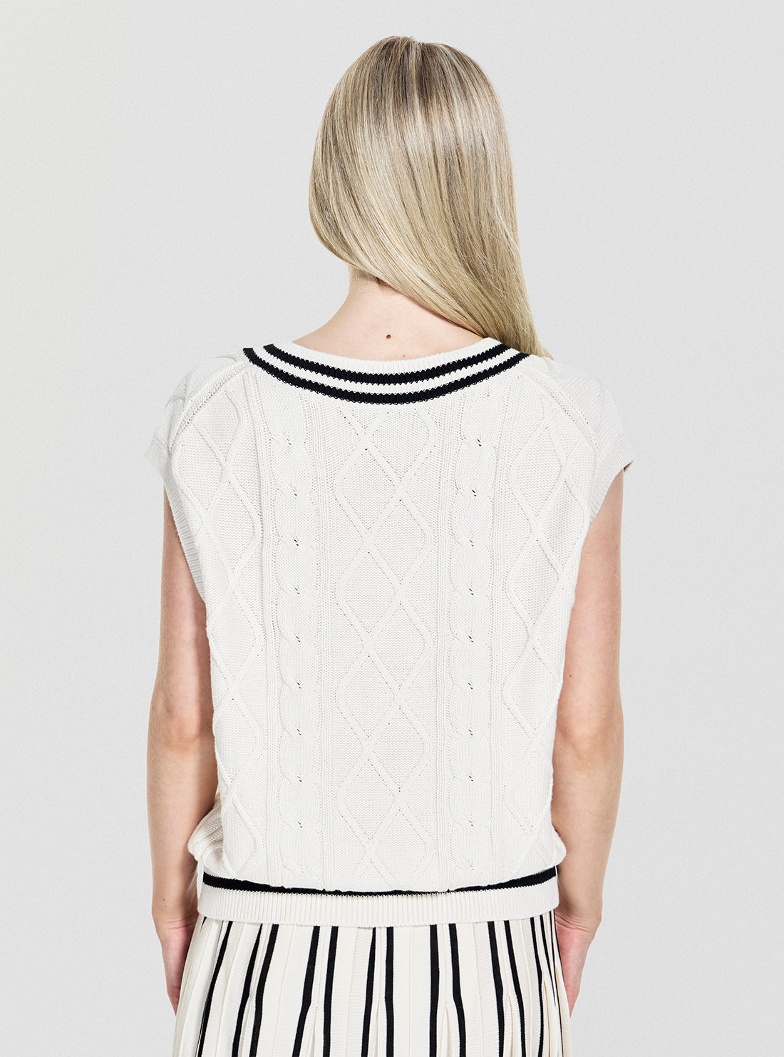 GUESS Womens White Active Sweater Vest V5GR00Z3FB1 Back View