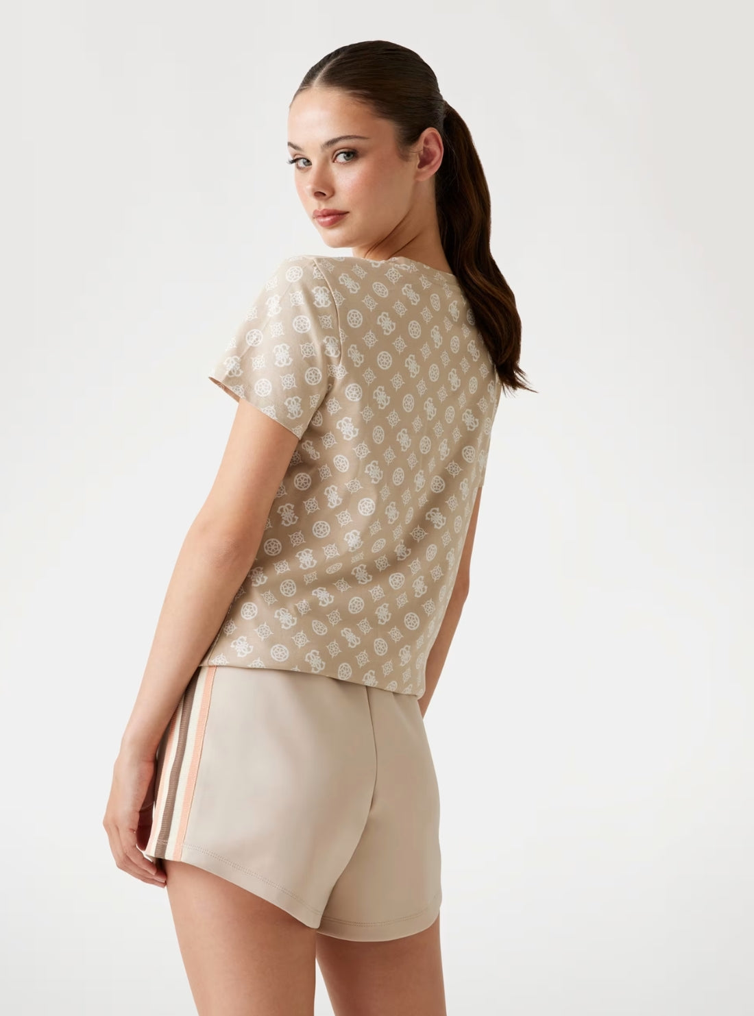 GUESS Womens Eco Beige Gloria Peony Active T-Shirt V5YI04I3Z14 Back View