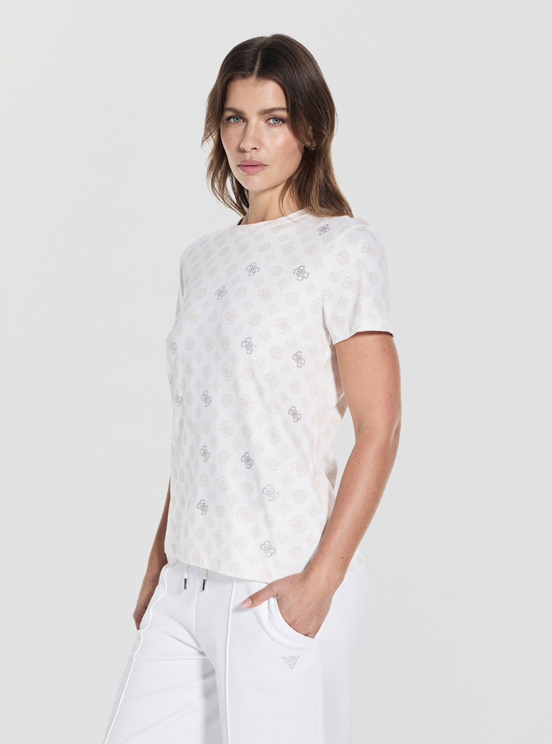 GUESS Womens White Logo Gloria Peony Active T-Shirt V5YI04I3Z14 Front Side View