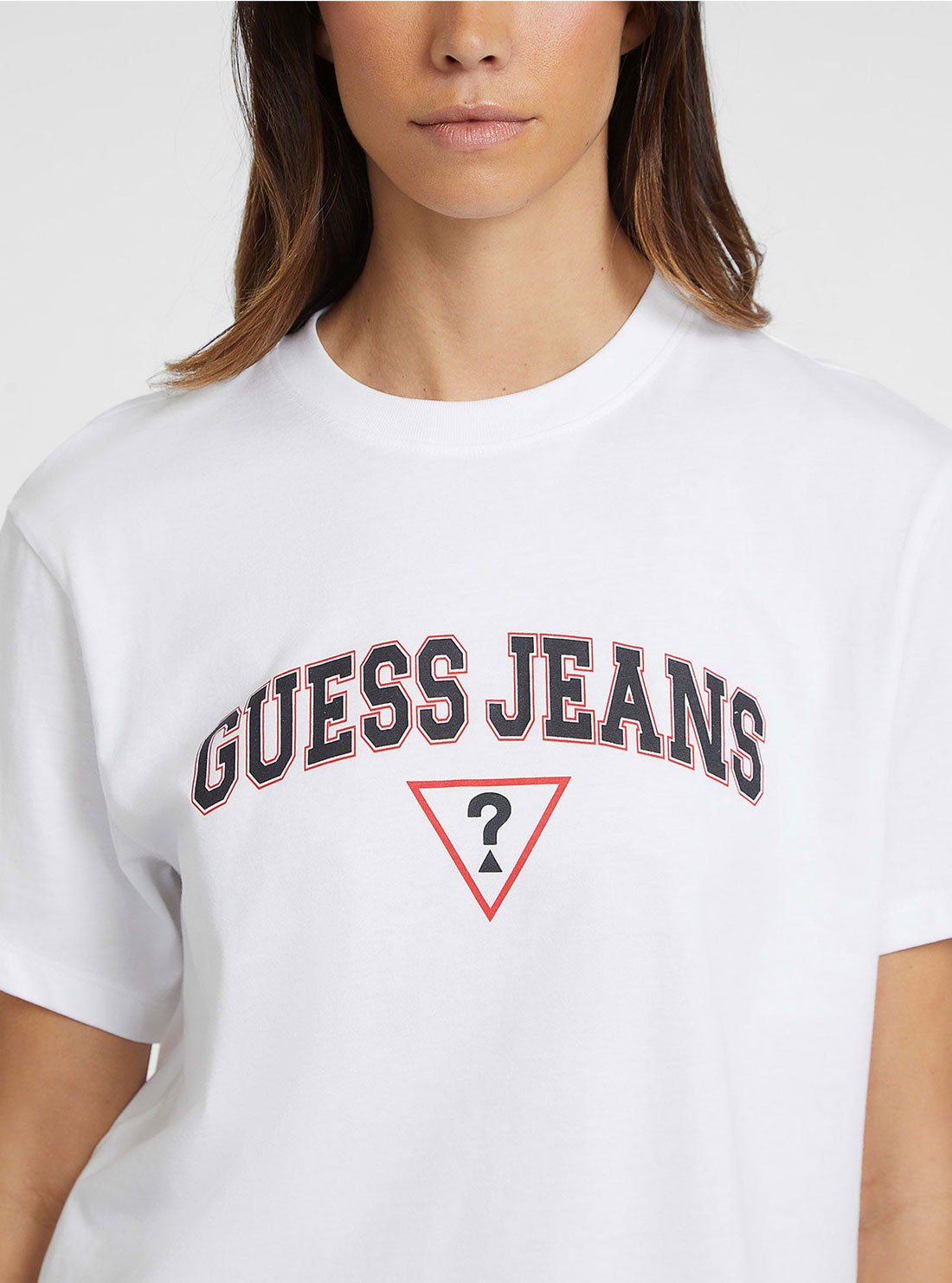 Guess Jeans White Boxy T-Shirt detail view