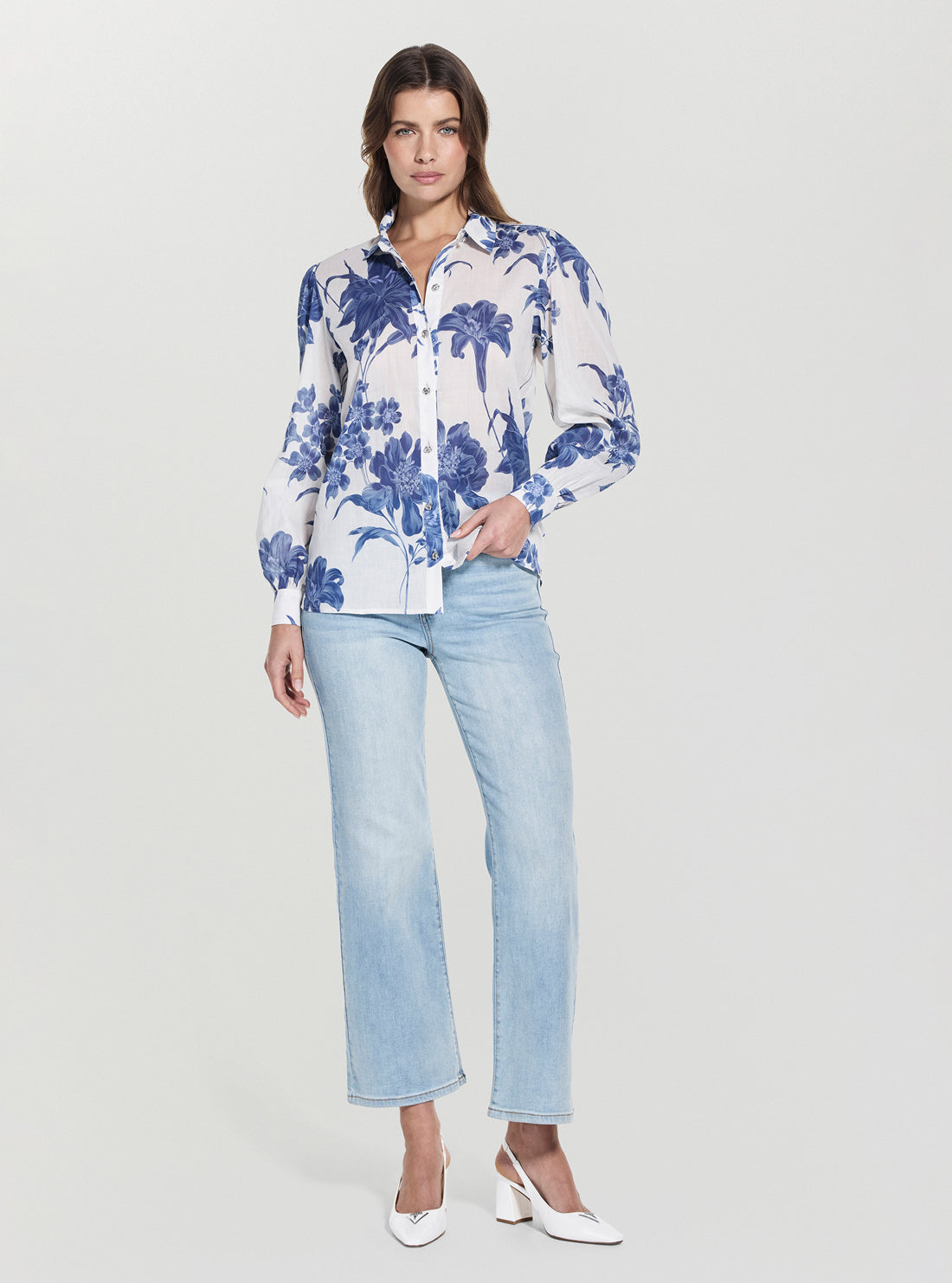 GUESS Womens Blue Floral Clara Button-Up Top W5GH85WH6C0 Full View