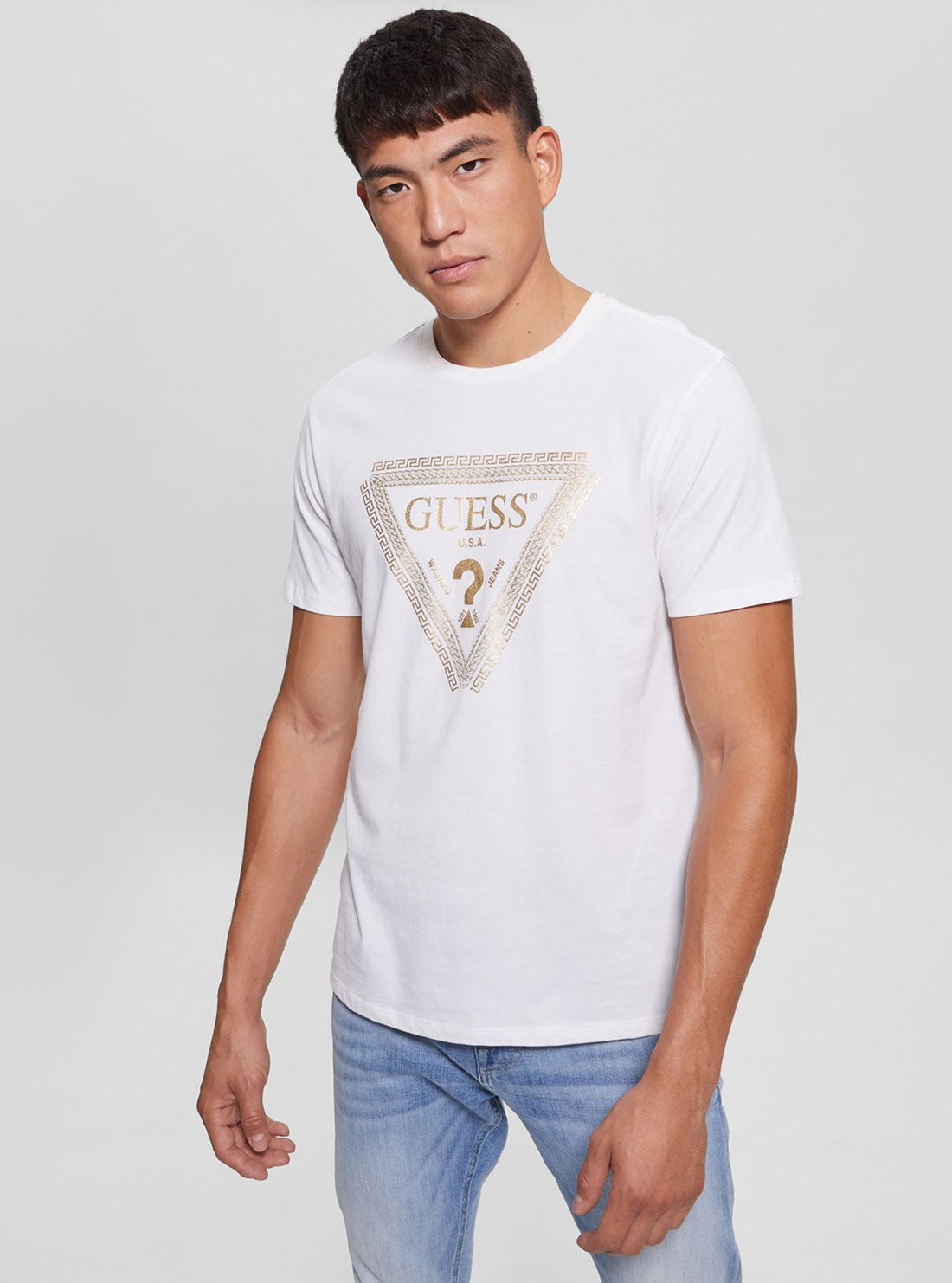 GUESS Men's White Chain Logo T-Shirt M3RI68KBDK0 Front View
