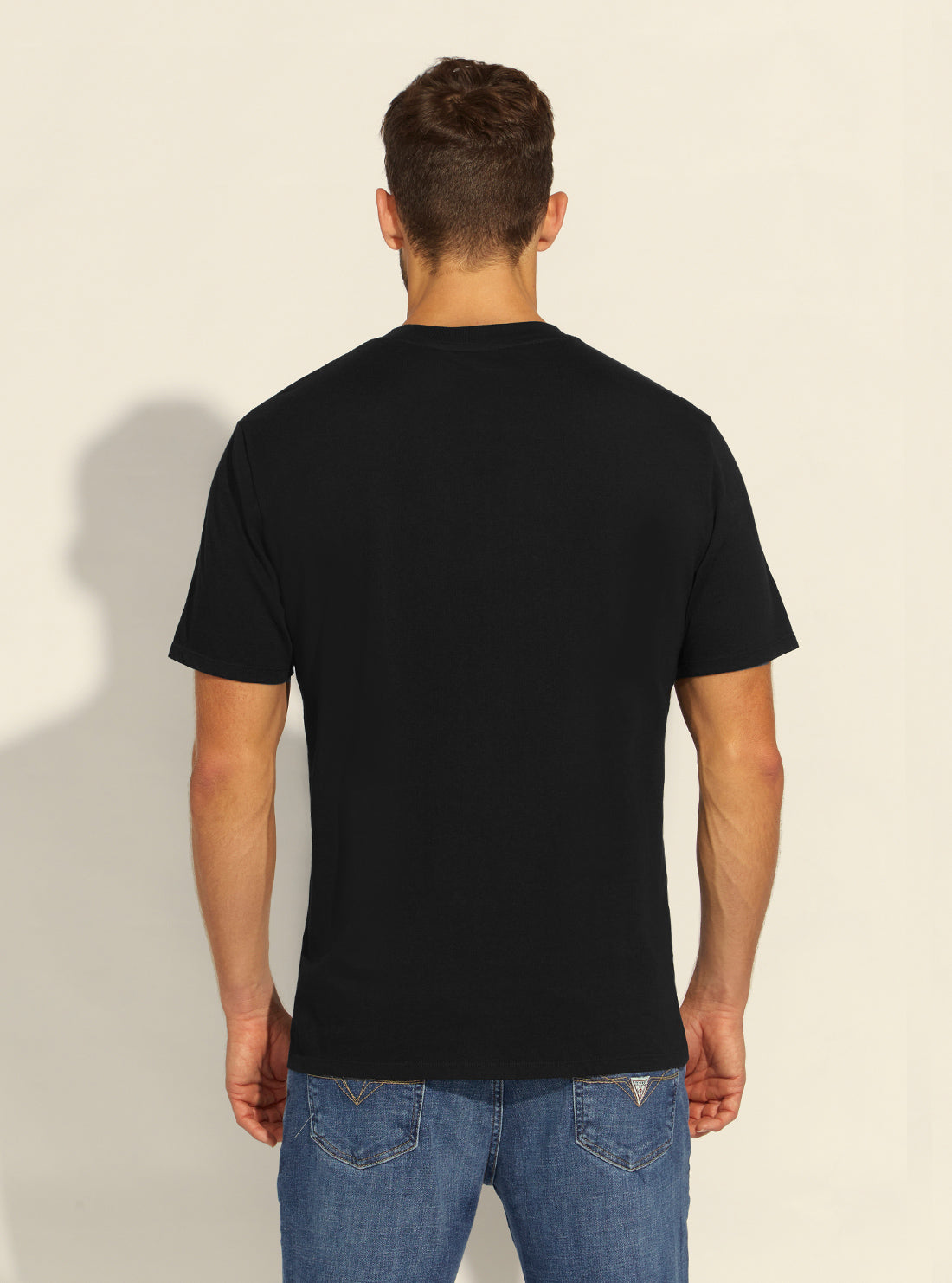 GUESS Mens Guess Originals Black Pocket Label T-Shirt M1BI43K9XF1 Model Back View
