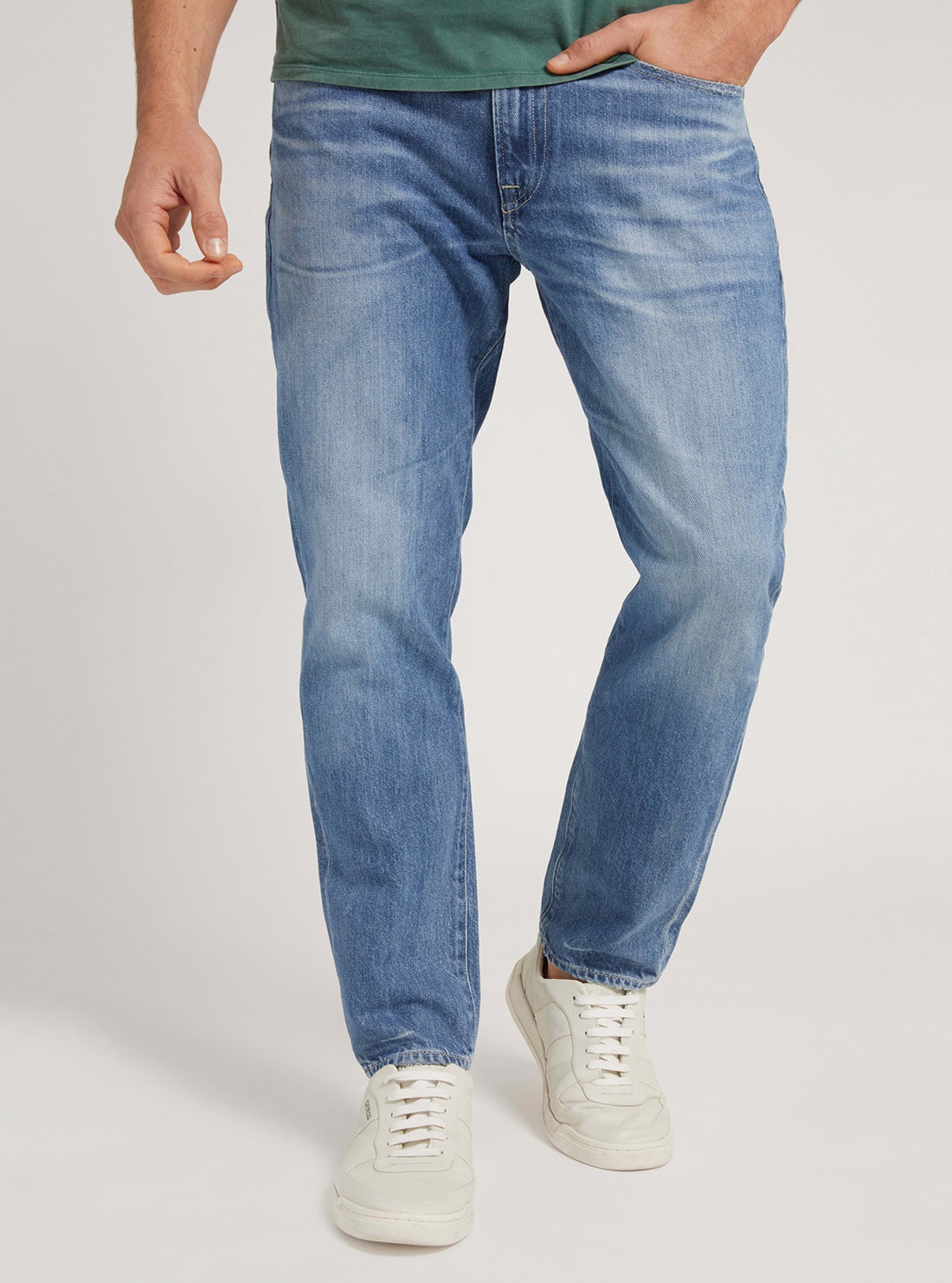 Eco Mid-Rise Regular Straight Drake Denim Jeans In Illinois Wash