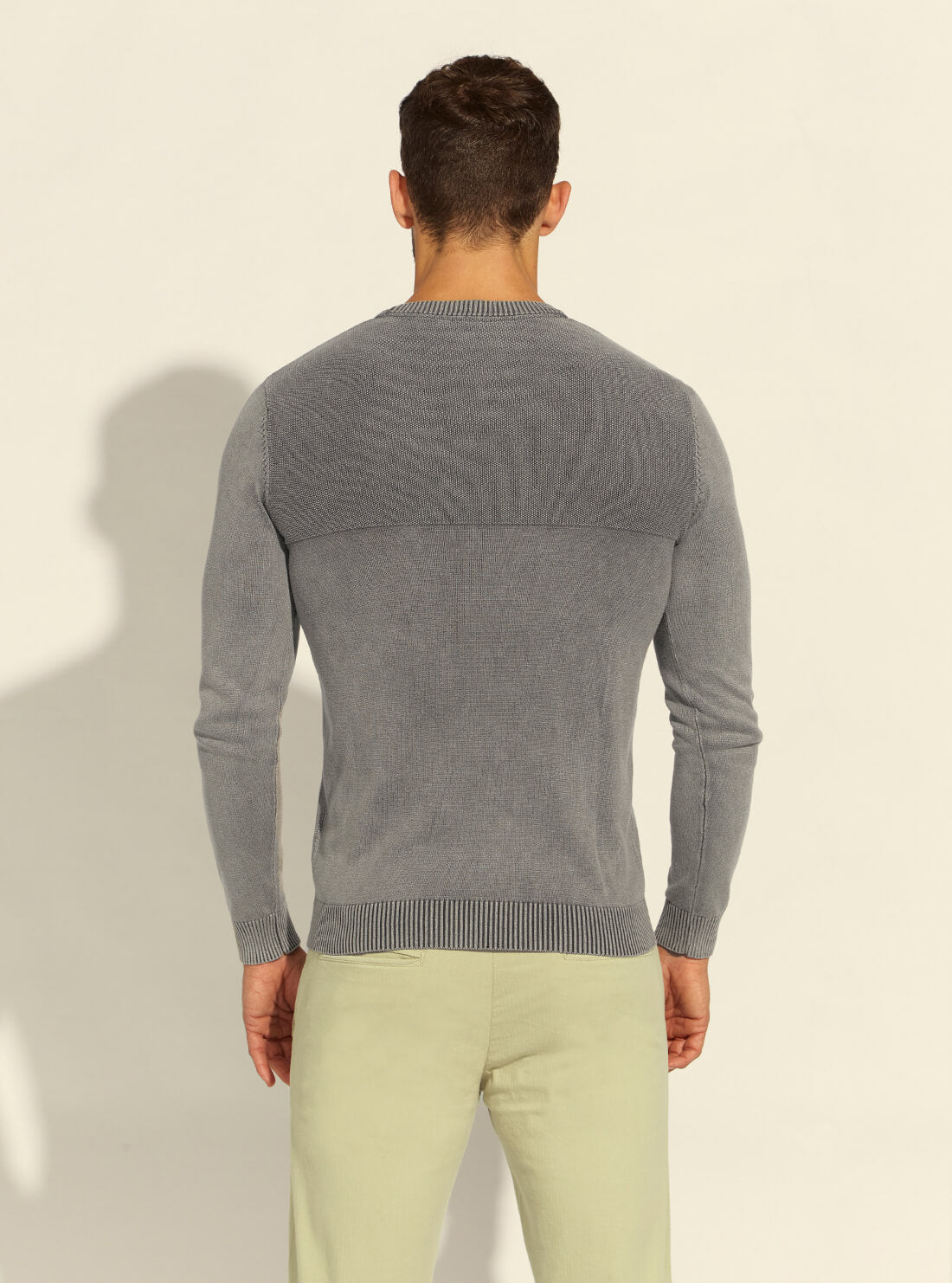 GUESS Mens Magnetic Grey Martin Washed Knit Top M2RR05Z2BB0 Model Back View