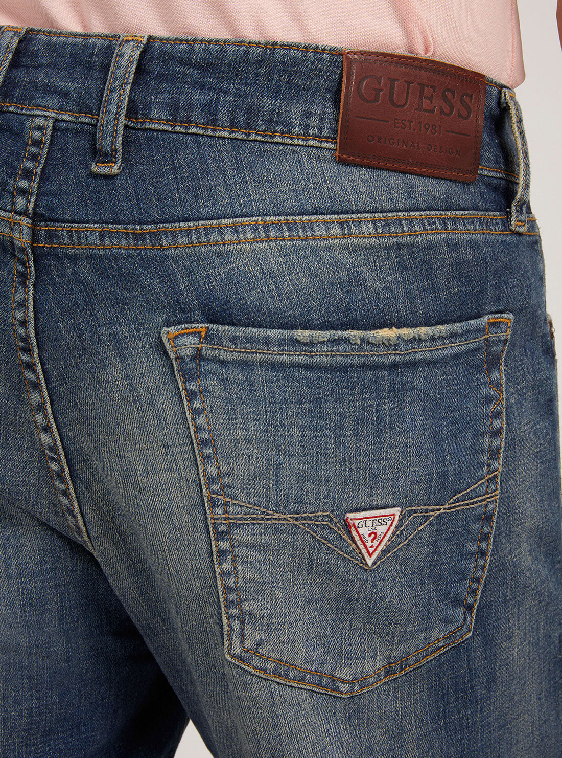 GUESS Mens Mid-Rise Regular Tapered Drake Denim Jeans in Reeno Wash M2GA37D4G23 Detail View