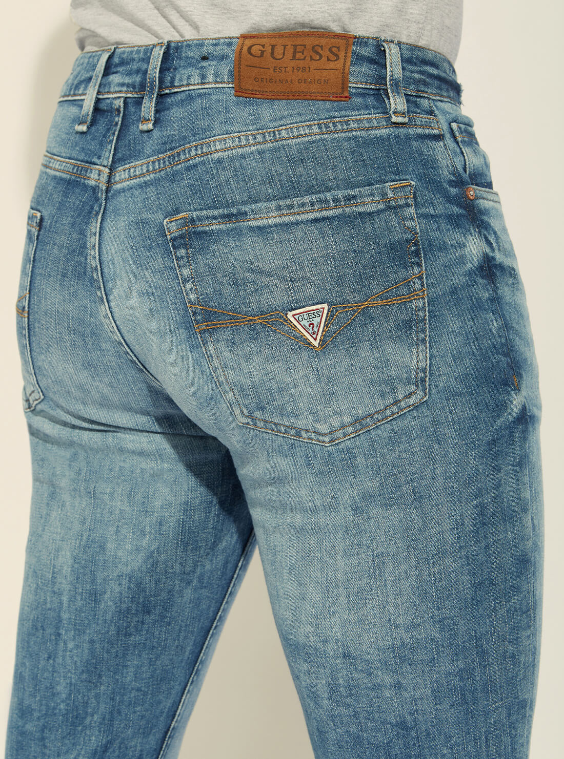 GUESS Mens Mid-Rise Slim Fit Drake Denim Jeans in Pearl Wash M2GA37D4ME2 Back View
