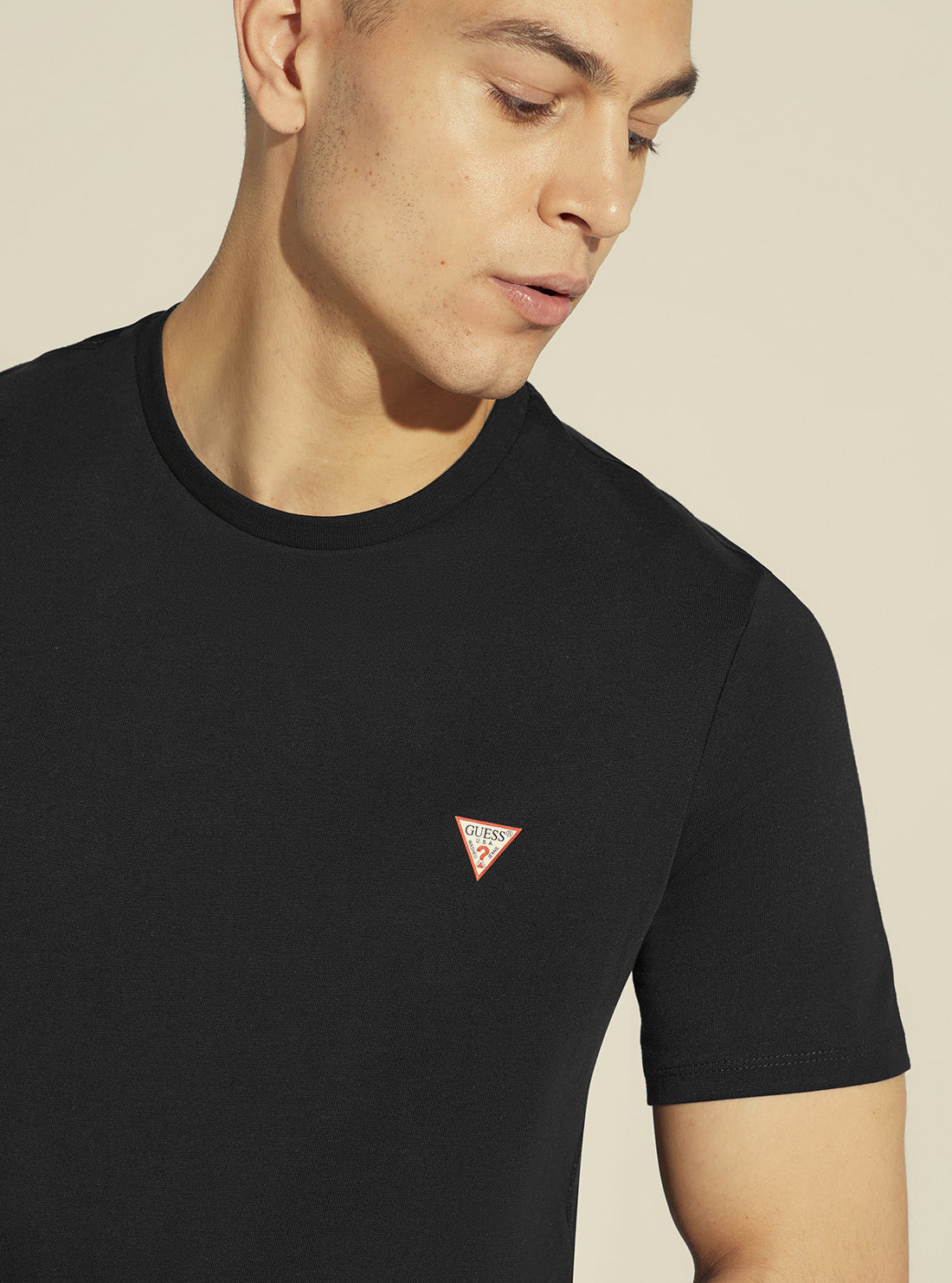 GUESS Men's Black Core Logo T-Shirt M2YI36I3Z11 Detail View