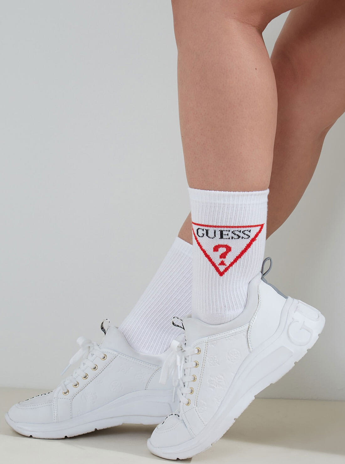 GUESS Unisex White Logo Crew Sport Socks U84Y17ZZ00I Model View