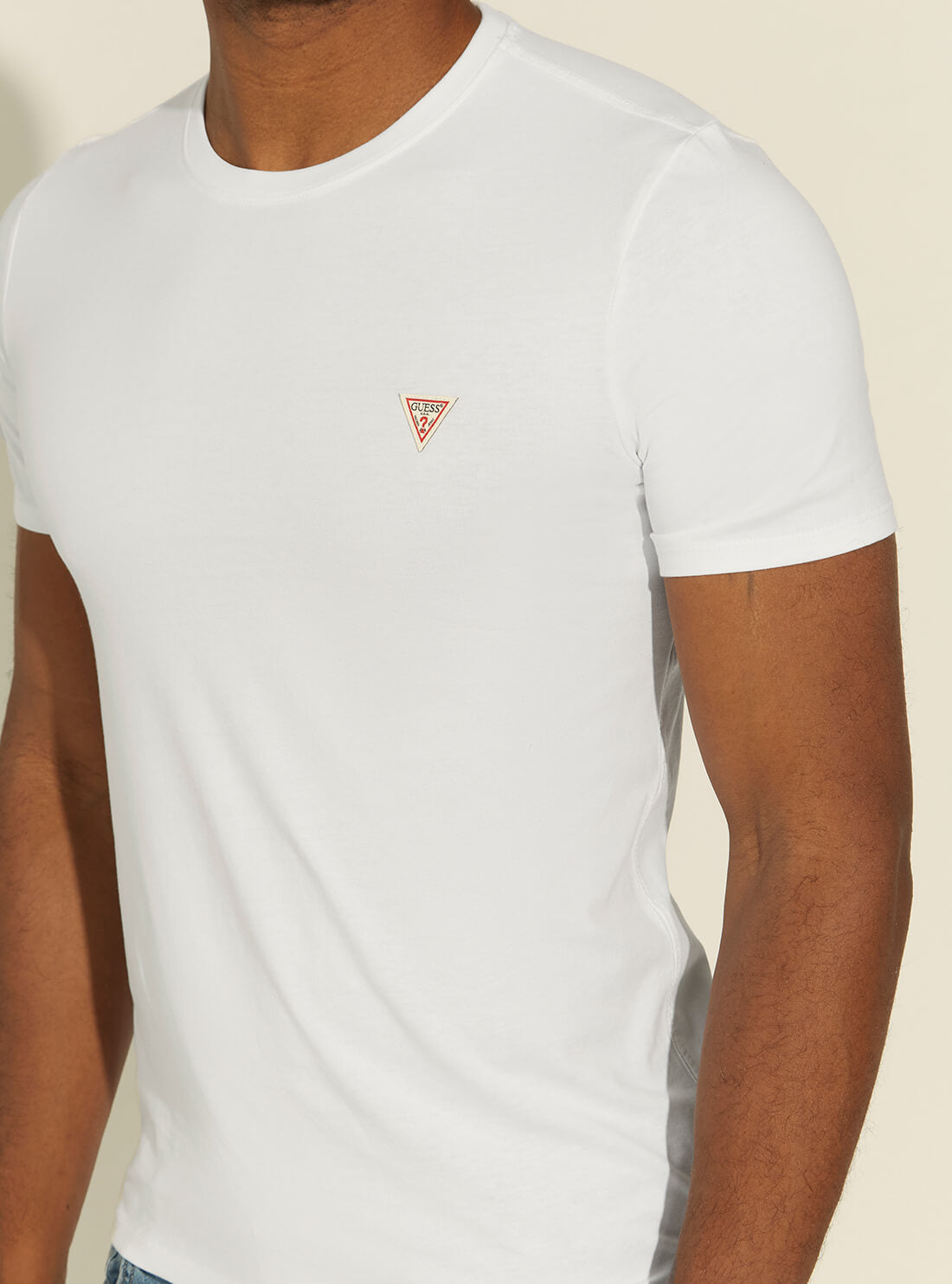 GUESS Mens White Slim Fit Logo T-Shirt M1RI36I3Z11 Detail View